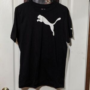 Puma Classic Logo Black and White Short Sleeve Unisex T-Shirt Small